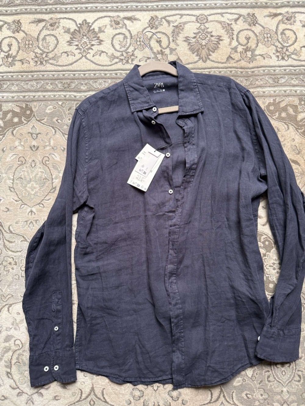 Zara Men’s Long-Sleeve Navy Button-Down Linen Shirt